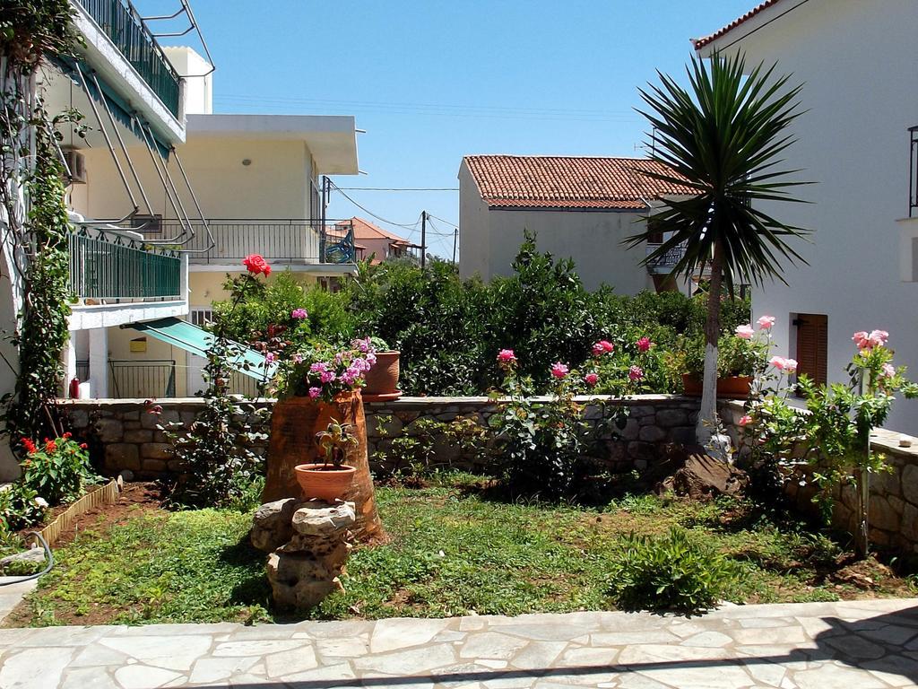 Maistreli Hotel Apartments Sztúpa Kültér fotó